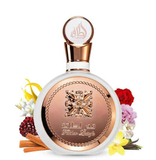 Fakhar mujer rose